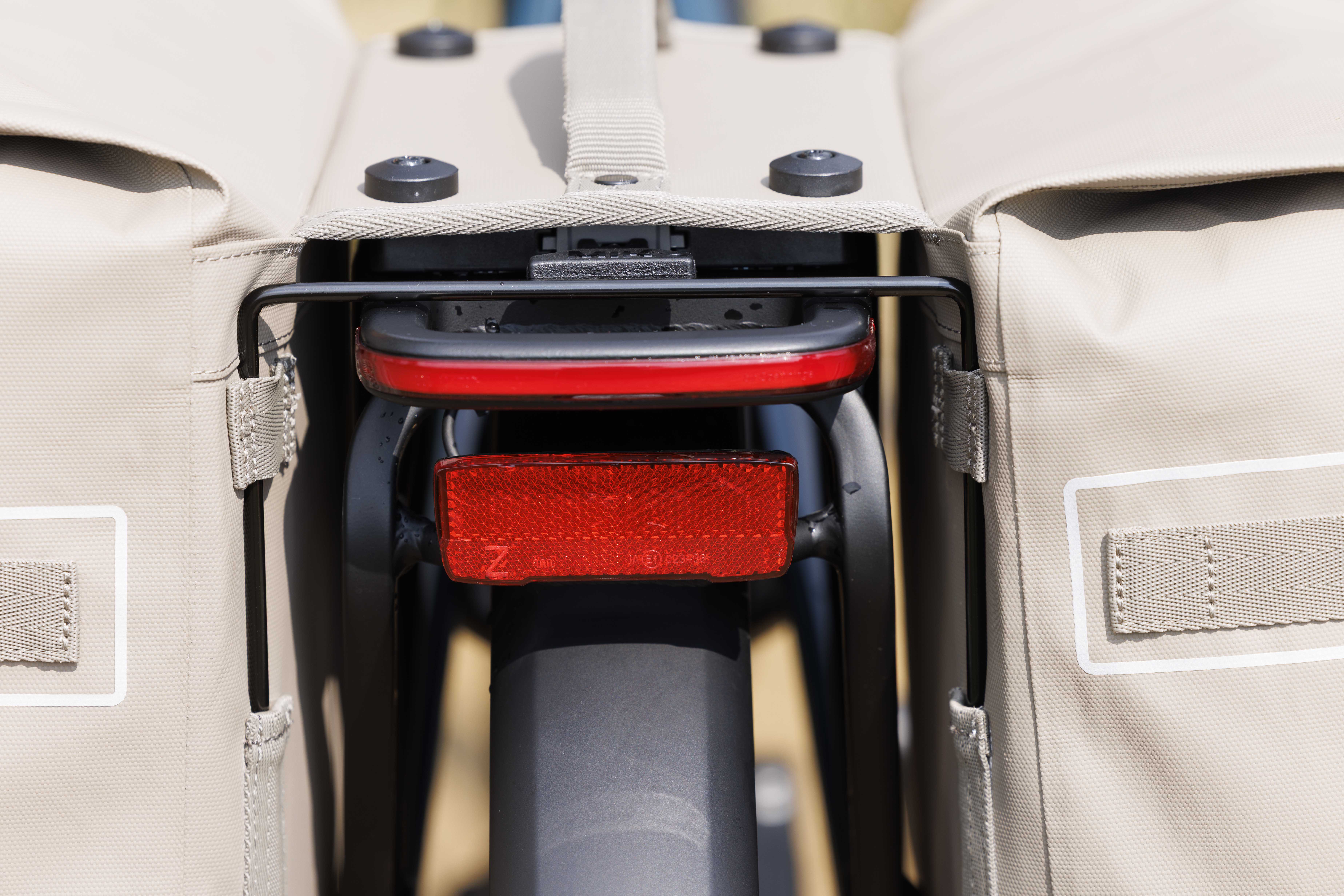 Abstandhalter – 49